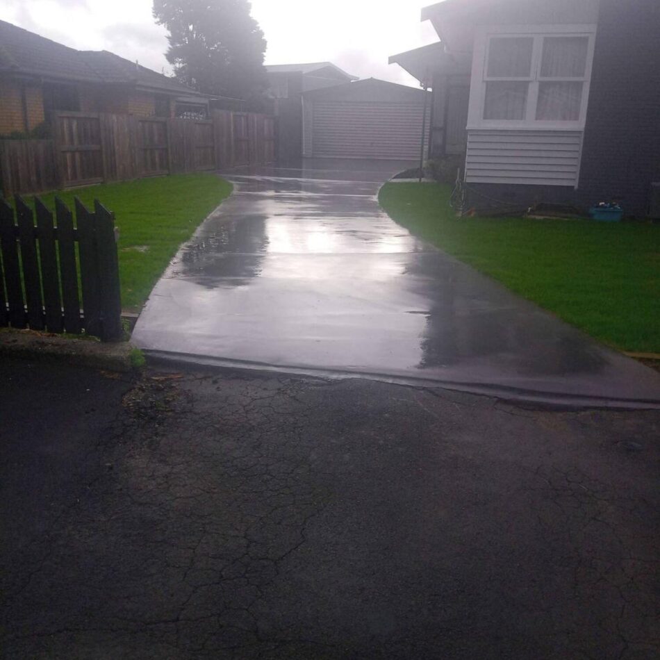 Concrete Driveways Hamilton: Durable Solutions